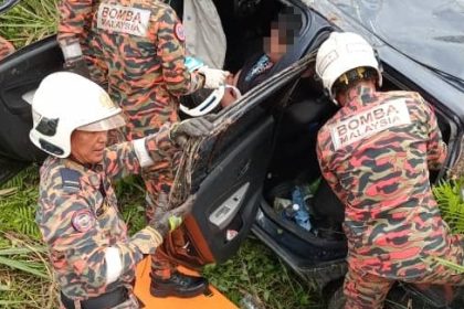 Three Injured in Mile 29 Jalan Kuching-Serian Accident