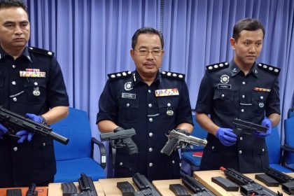 Toy Shop Owner, Employee Arrested for Fake Firearms in Sibu