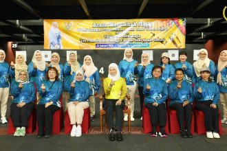 Toh Puan Datuk Patinggi Fauziah Joins BAKAT Pistol Shooting Event